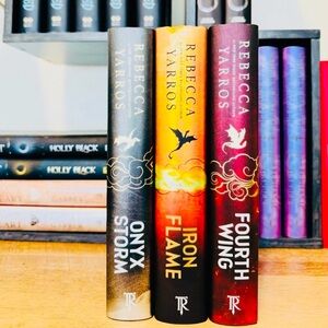 FOURTH WING Holiday Edition +IRON FLAME First Edition + ONYX STORM First Edition